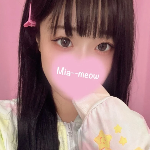 Mia--meow